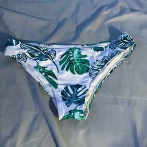 Cheeky bikini bottom